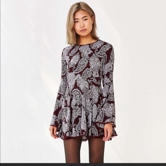 Ecote Sascha Bell sleeve Dress- Urban Outfitters - Picture 2 of 4
